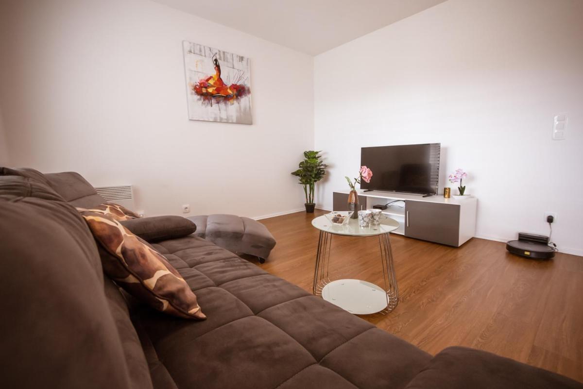 Apartma Sofija, Moravski Dvori *